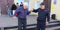Сотрудники полиции обеспечили безопасность граждан и общественный порядок в дни проведения выборов депутатов Законодательного Собрания Челябинской области и Собрания депутатов Чесменского муниципального округа - Степные зори